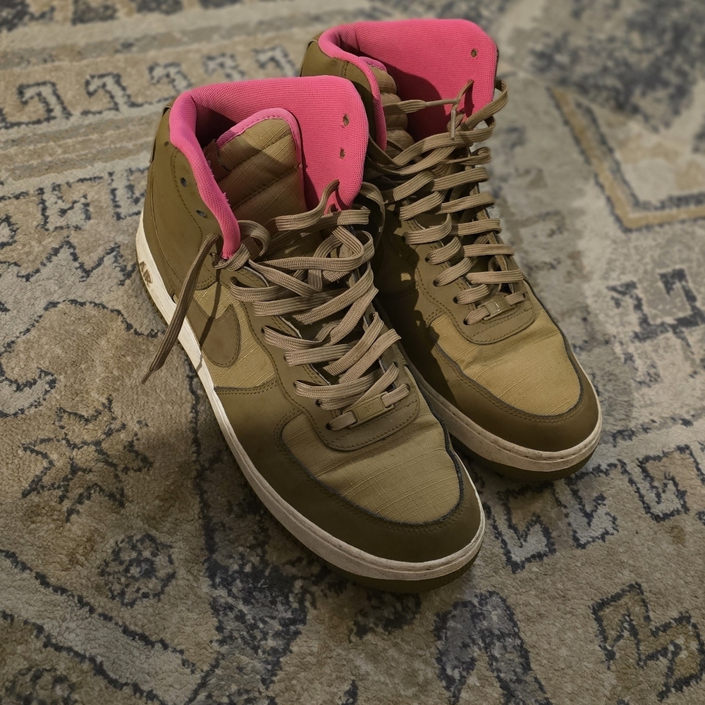 Nike Air Force 1 - Picture 2 of 6